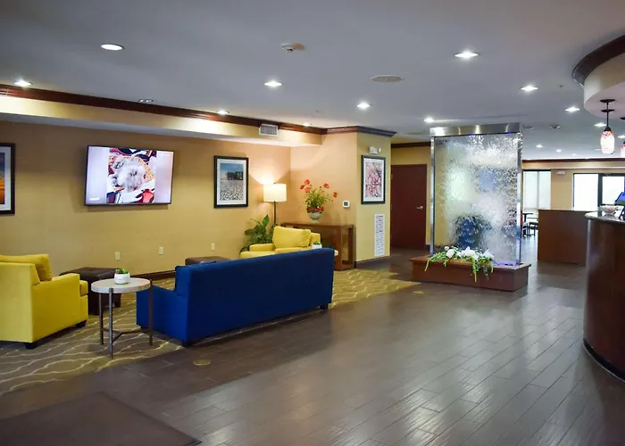 Comfort Suites